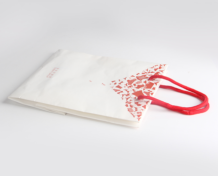 定制的手提袋選擇怎樣的紙質(zhì)？