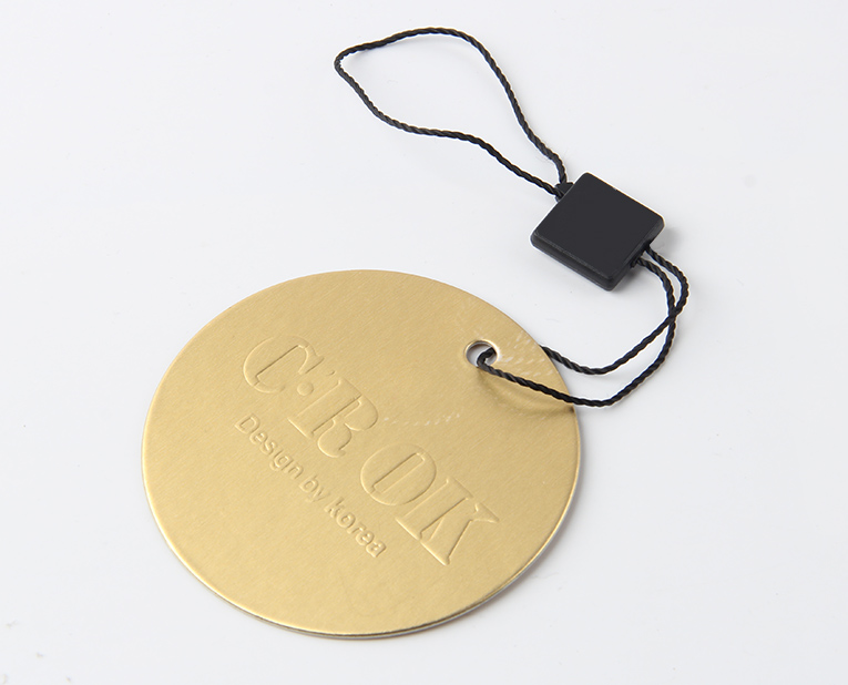 衣服吊牌-廣州駿業(yè)包裝實業(yè)有限公司 衣服吊牌