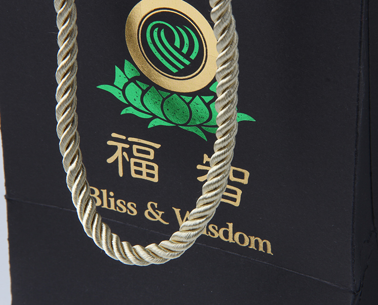 皮具包裝袋金粉要閃亮，廠家一定不能犯的兩個(gè)錯(cuò)誤