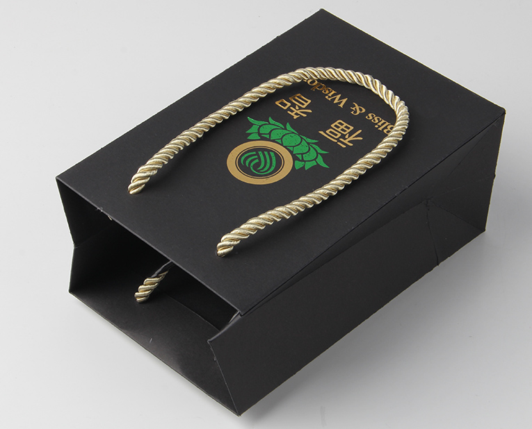 皮具包裝袋金粉要閃亮，廠家一定不能犯的兩個(gè)錯(cuò)誤