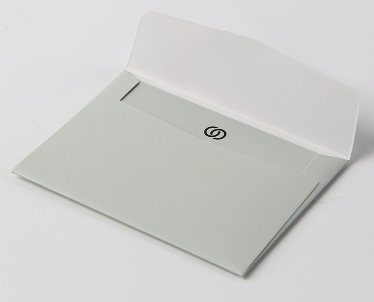 褲子的吊牌定做如果選擇合版印刷，記得考慮1個因素