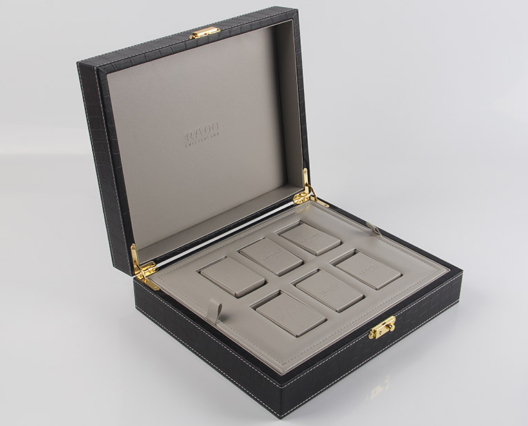 急死保健品盒子廠的老師傅，紙張原材料導致色差問題。