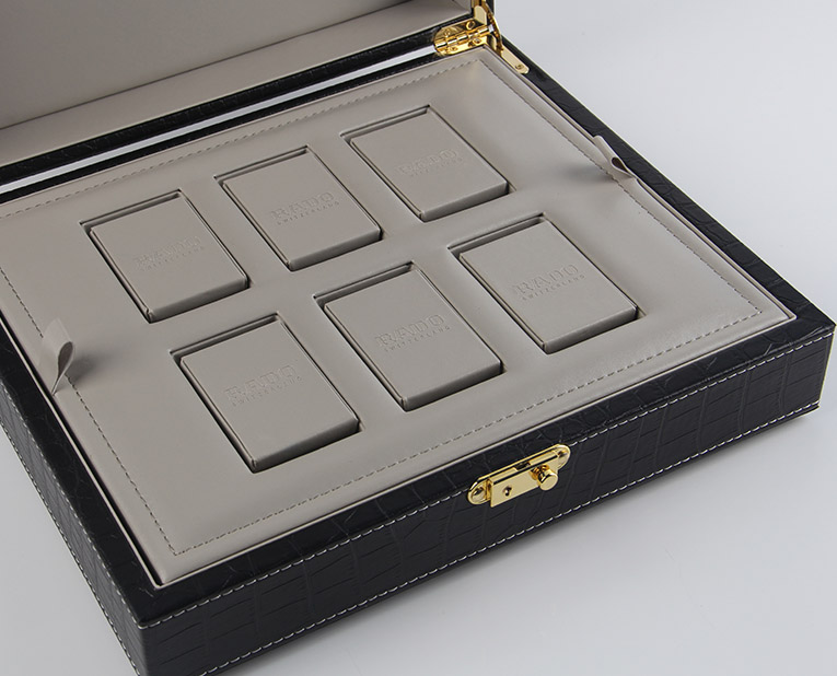 急死保健品盒子廠的老師傅，紙張原材料導致色差問題。