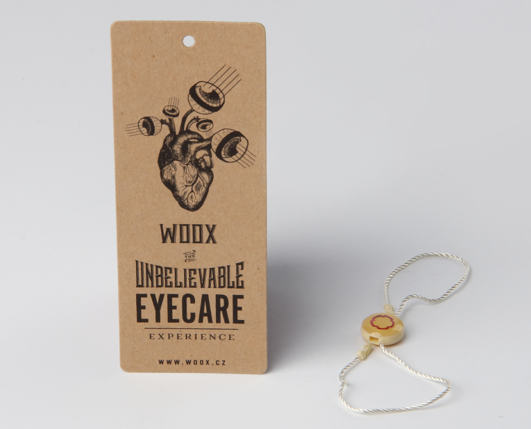 進(jìn)擊的film，服裝吊牌在訂制過程中的第二步