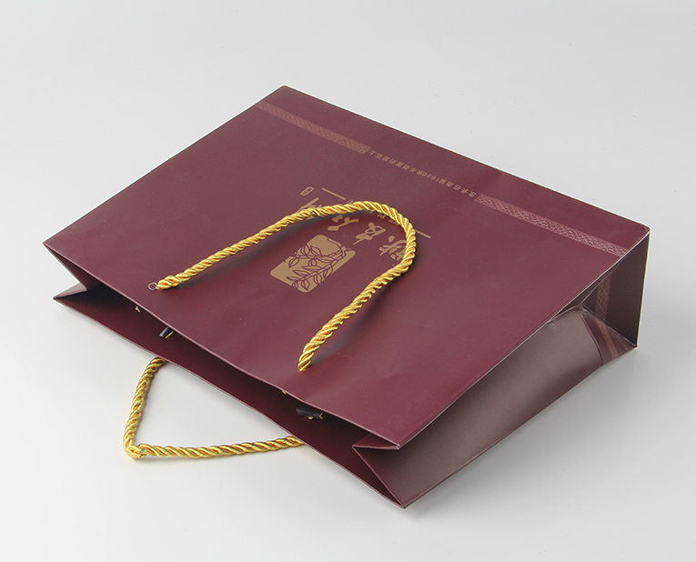 制作保健品包裝袋的廠家小師傅，苦惱解決金銀油墨的制板