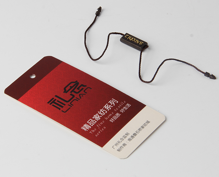 t恤吊牌廠的老師傅急急忙忙買來新的油墨，就是為了透明度