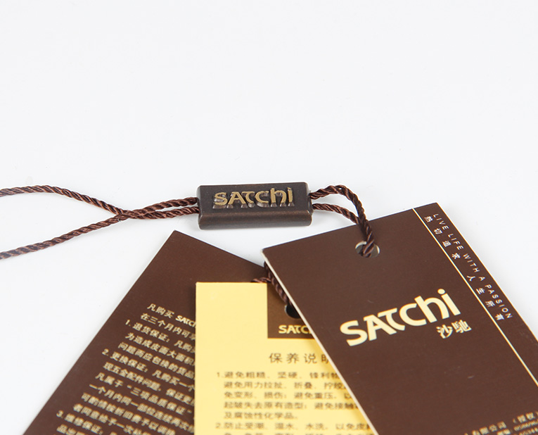 在服裝的紙牌定做過程中1個(gè)個(gè)環(huán)保新秀為何頻頻受挫？