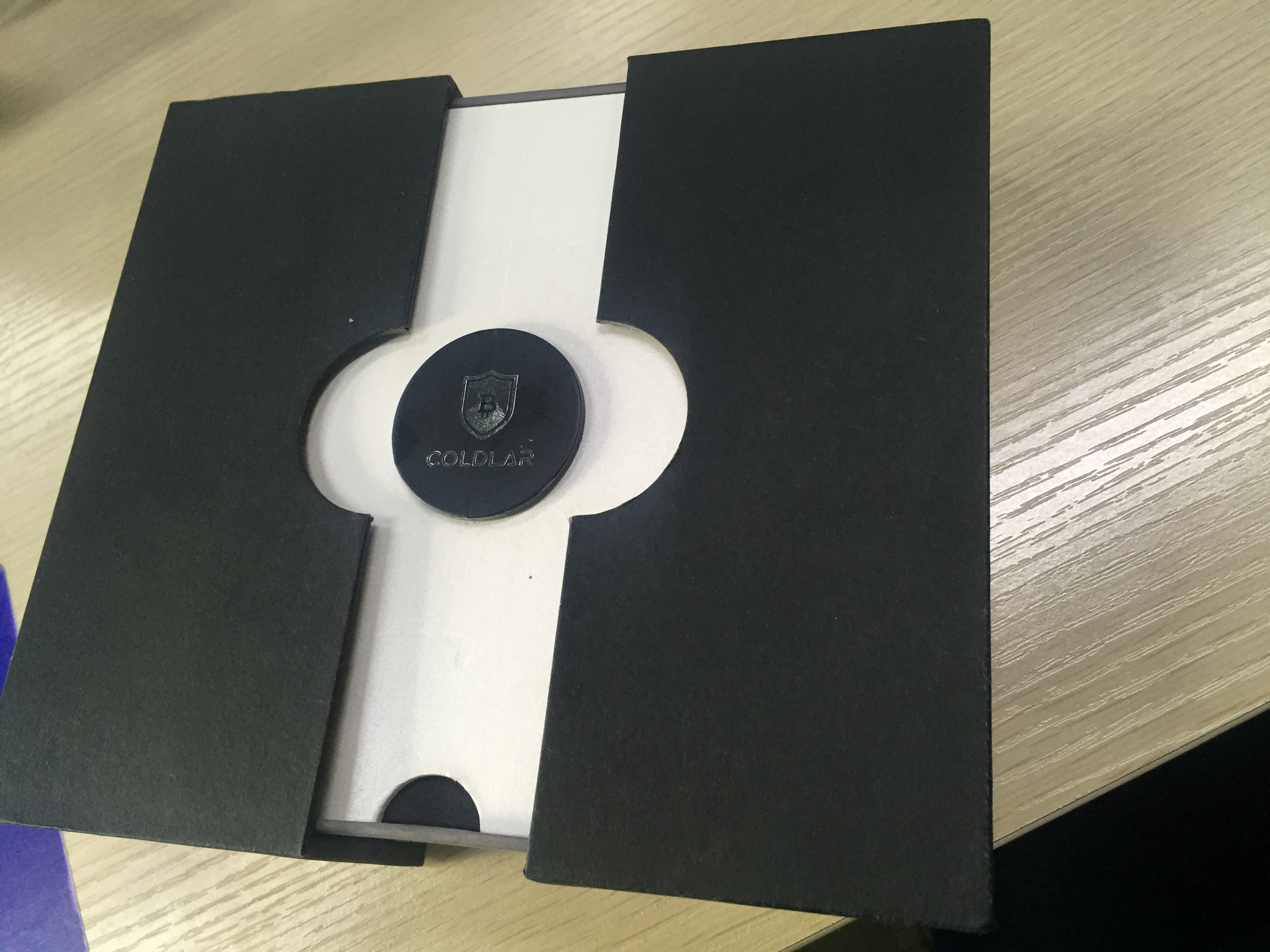 珠寶盒子廠家不說，你可能永遠(yuǎn)不知道，潮濕還能讓你丟錢