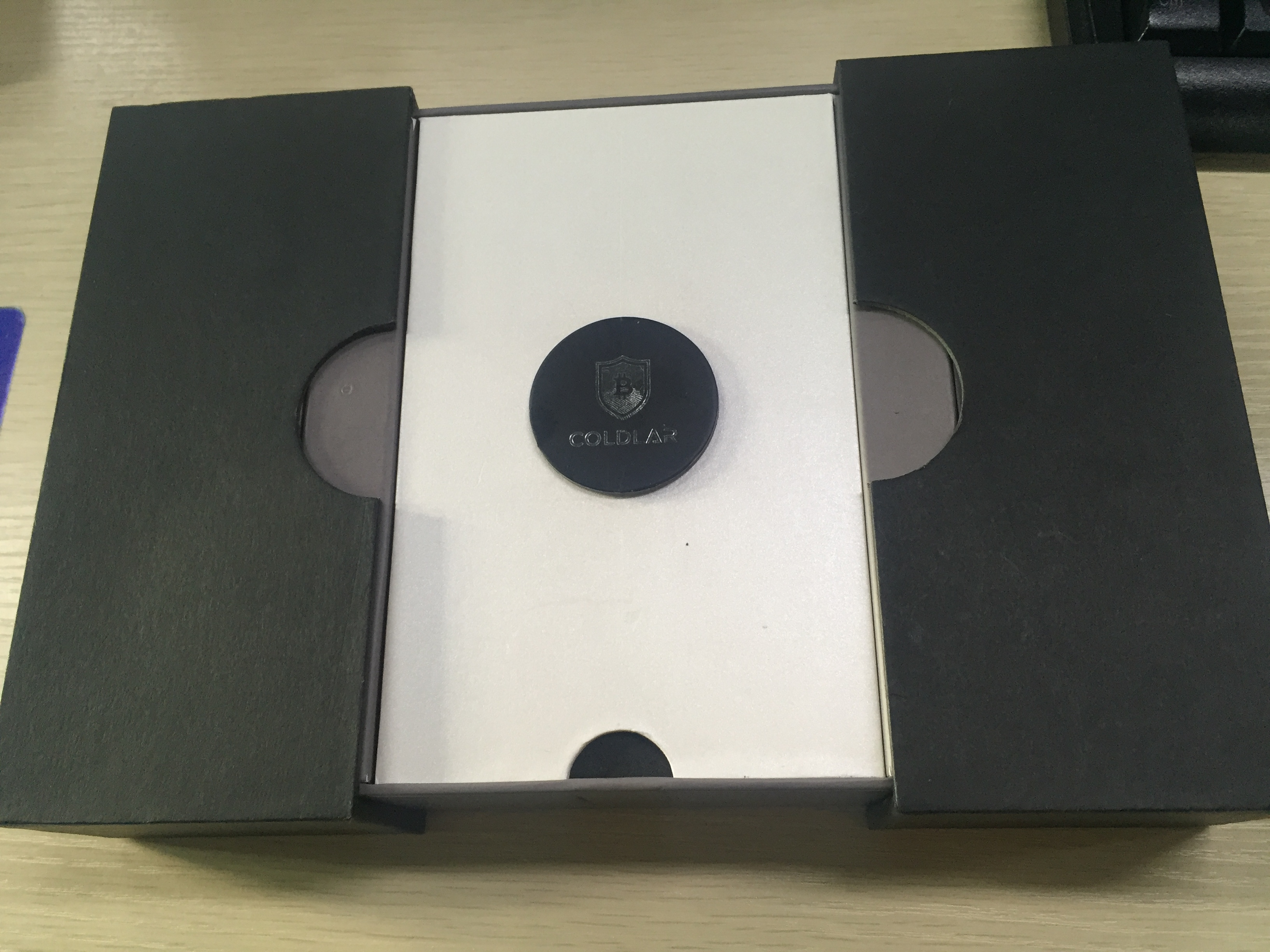 珠寶盒子廠家不說，你可能永遠(yuǎn)不知道，潮濕還能讓你丟錢