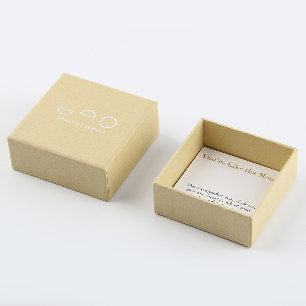 以免保健品精裝盒工廠受到輻射損失，增加款式或成為一出路