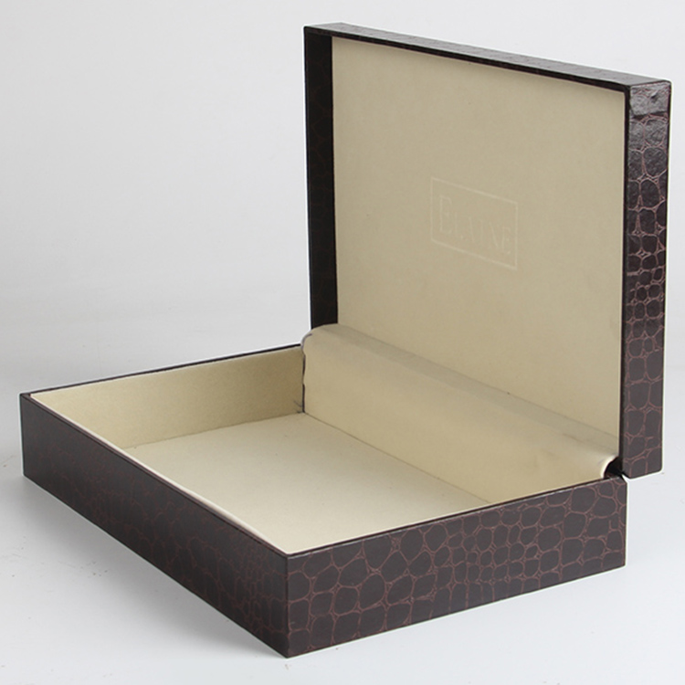 實(shí)地考察你以為是看啥？想不被坑，得看手表精裝盒生產(chǎn)廠家門(mén)道