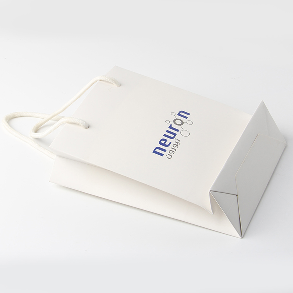 連手機(jī)紙袋都要模仿訂制，國(guó)產(chǎn)手機(jī)真的還有出路嗎？