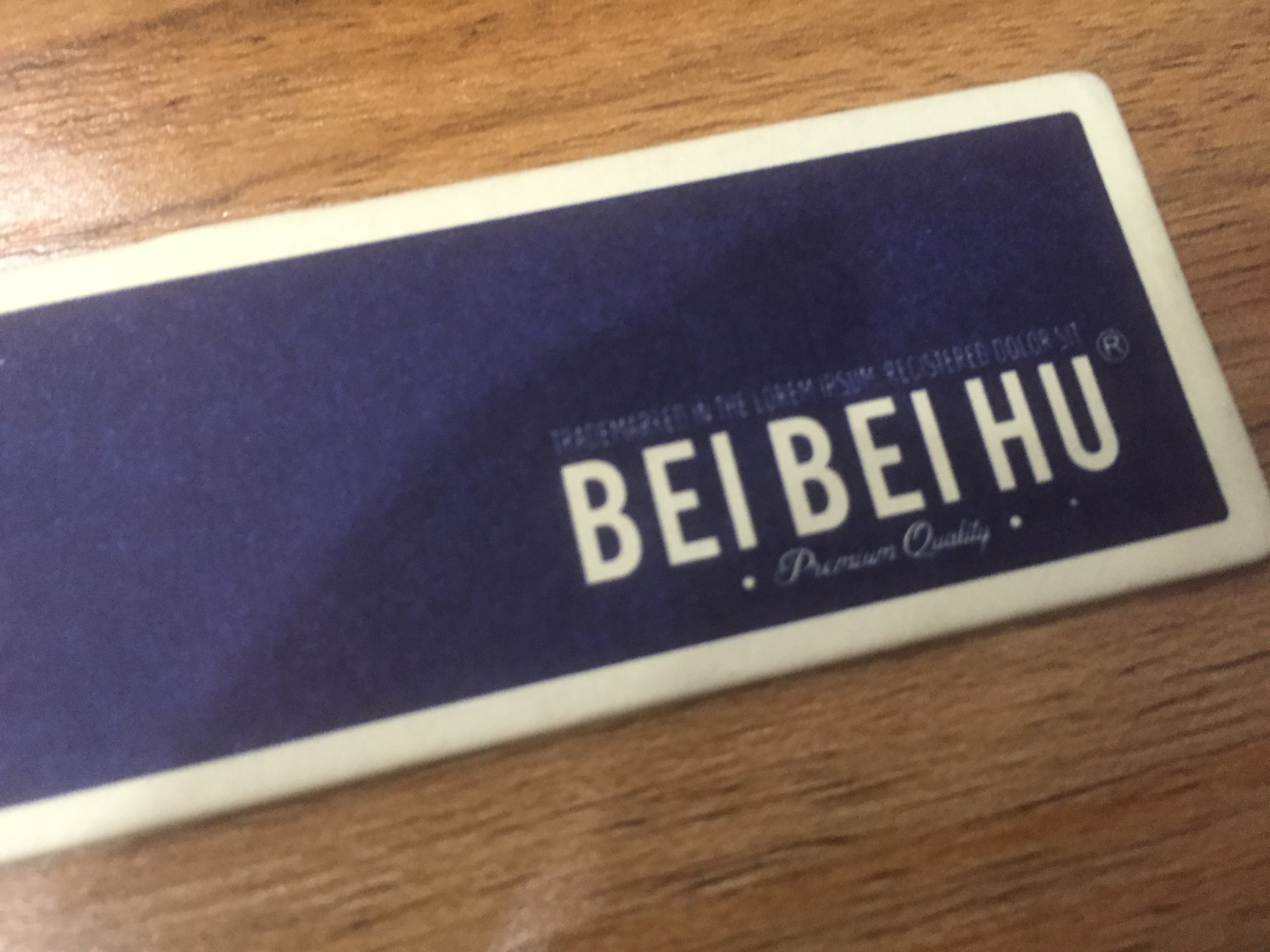 淺談一下高檔的領(lǐng)帶吊牌，這樣做有什么收益