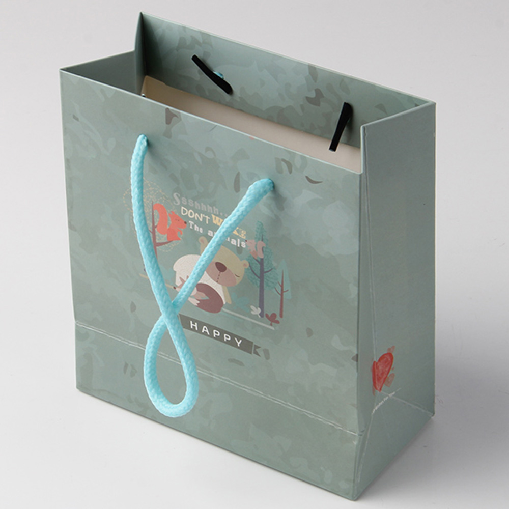 這趟t恤紙袋訂做因?yàn)榍尻P(guān)問(wèn)題賠大了