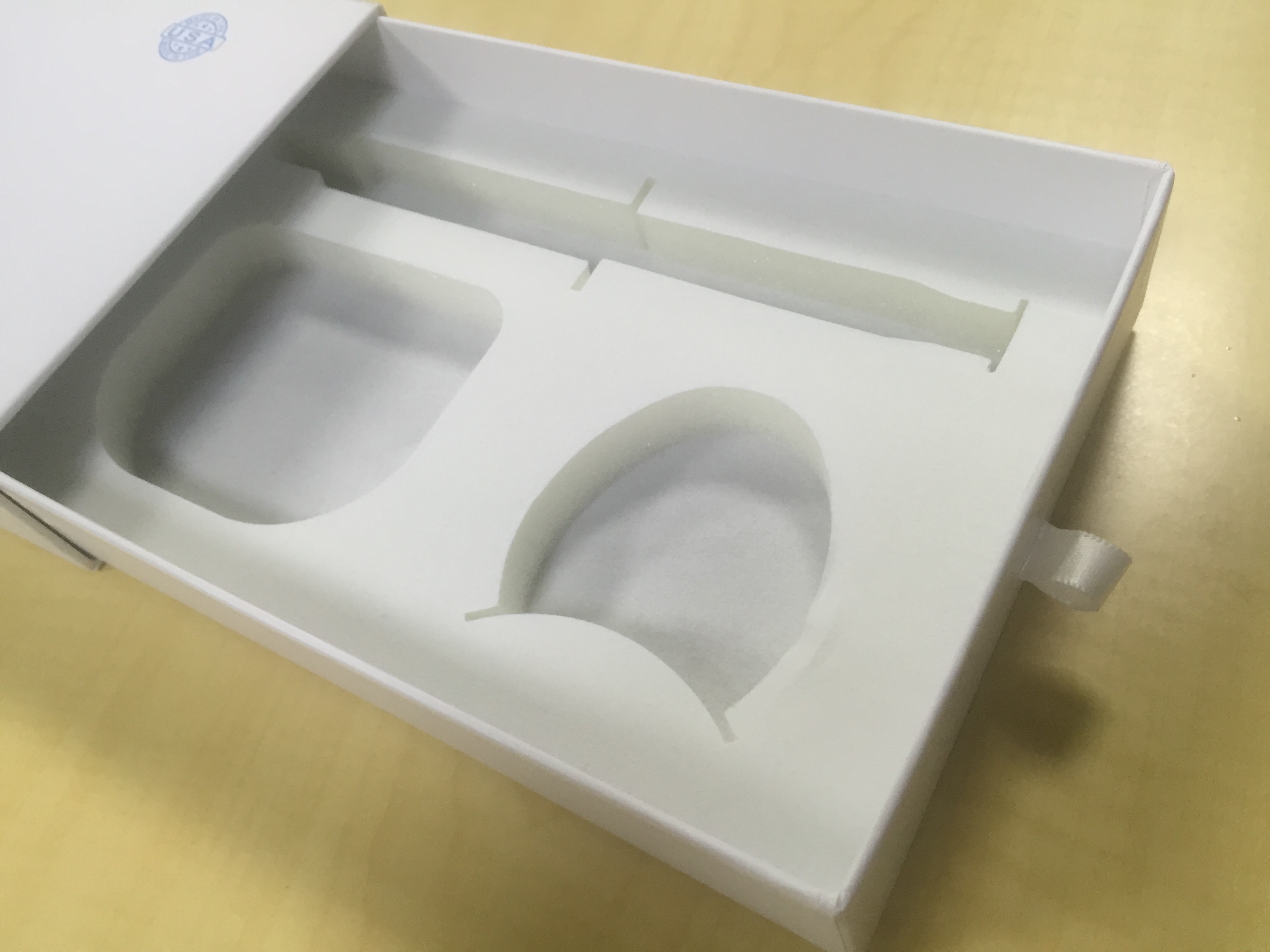 知道用數(shù)碼打樣給化妝品精品盒定制打樣成本低，沒想到這么低