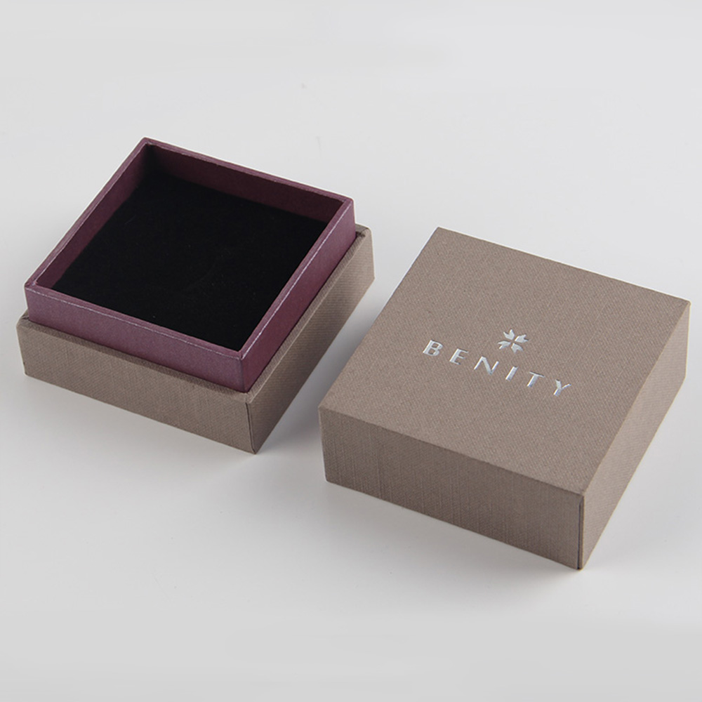 珠寶禮品盒定制選擇抽屜還是膠胚翻蓋不妨看看這些對比 珠寶禮品盒定制選擇抽屜還是膠胚翻蓋不妨看看這些對比