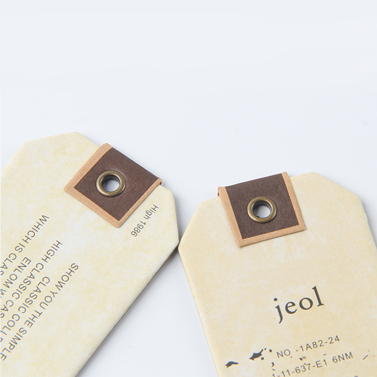 銅版紙吊牌訂做的2大優(yōu)勢 銅版紙吊牌訂做的2大優(yōu)勢