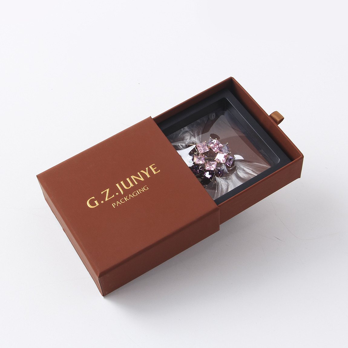 包裝盒色彩設(shè)計(jì)都是什么為主導(dǎo)的？